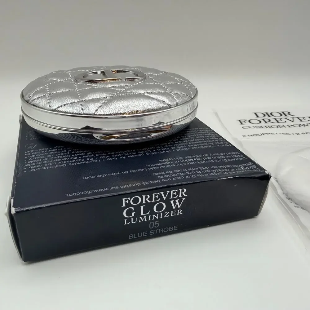Dior Forever Glow Luminizer 05 Blue Strobe & Dior Powder Puffs